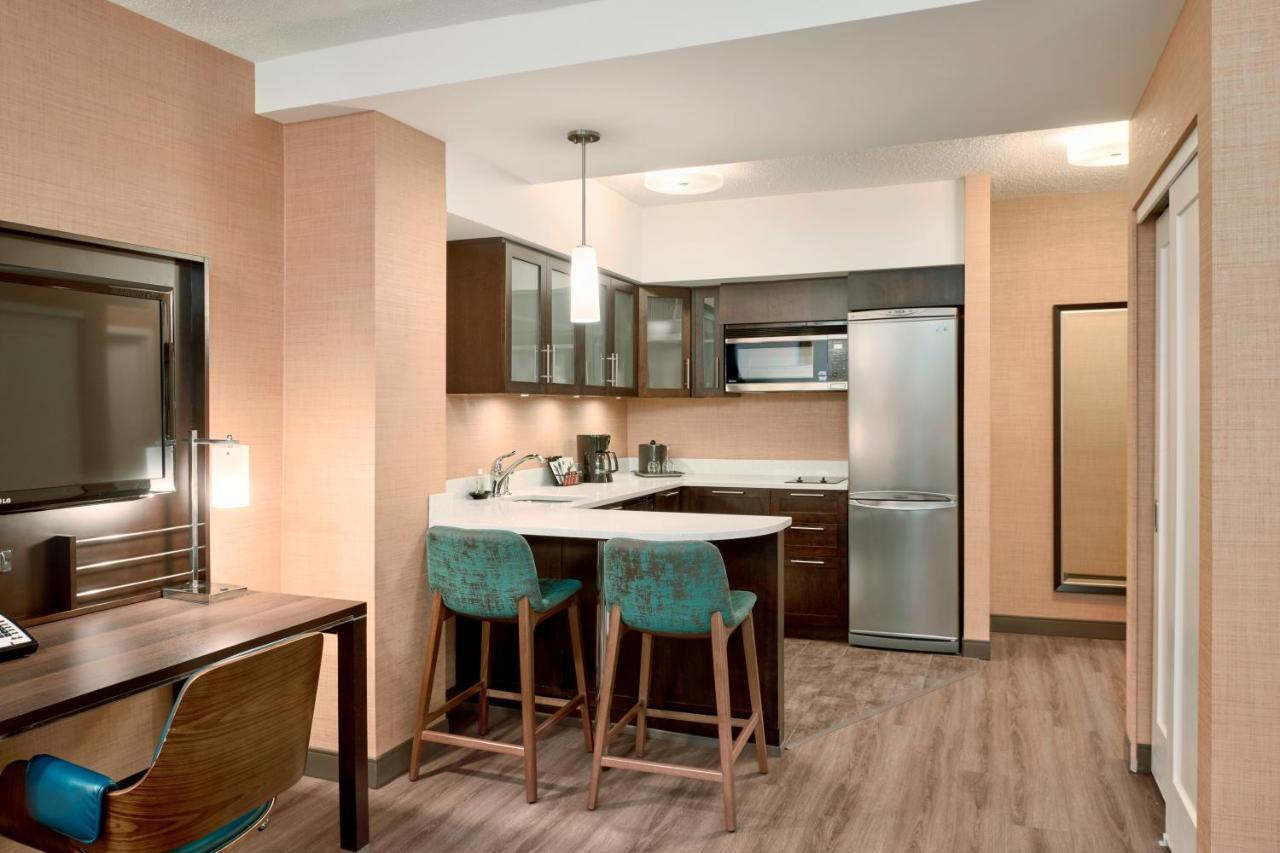 Residence Inn By Marriott Vancouver Downtown מראה חיצוני תמונה