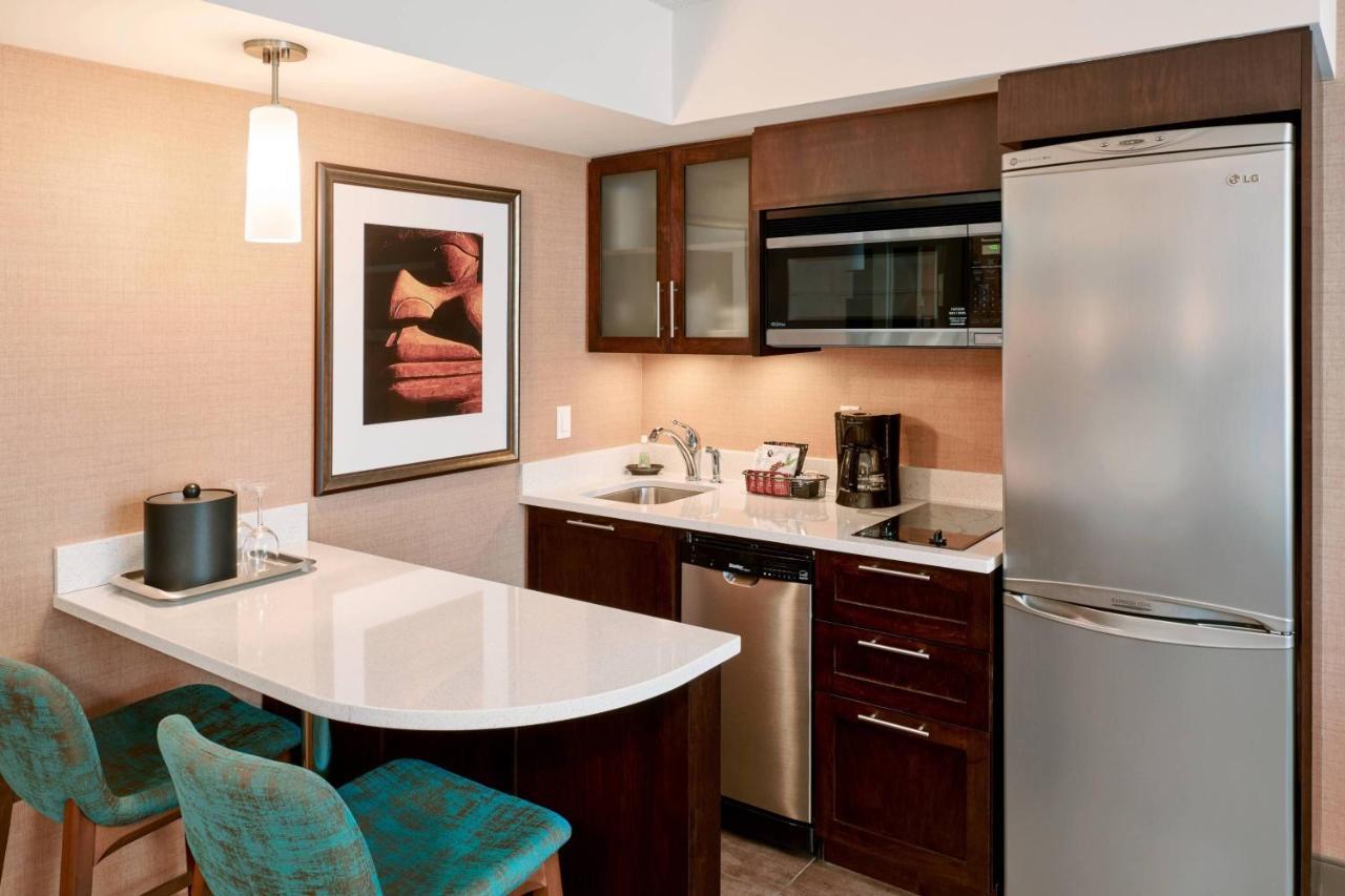 Residence Inn By Marriott Vancouver Downtown מראה חיצוני תמונה