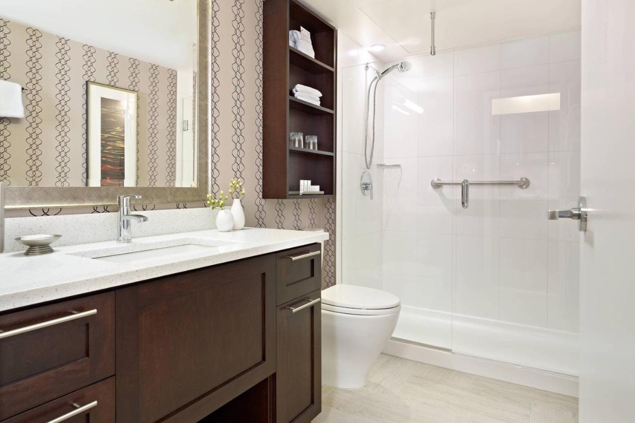 Residence Inn By Marriott Vancouver Downtown מראה חיצוני תמונה