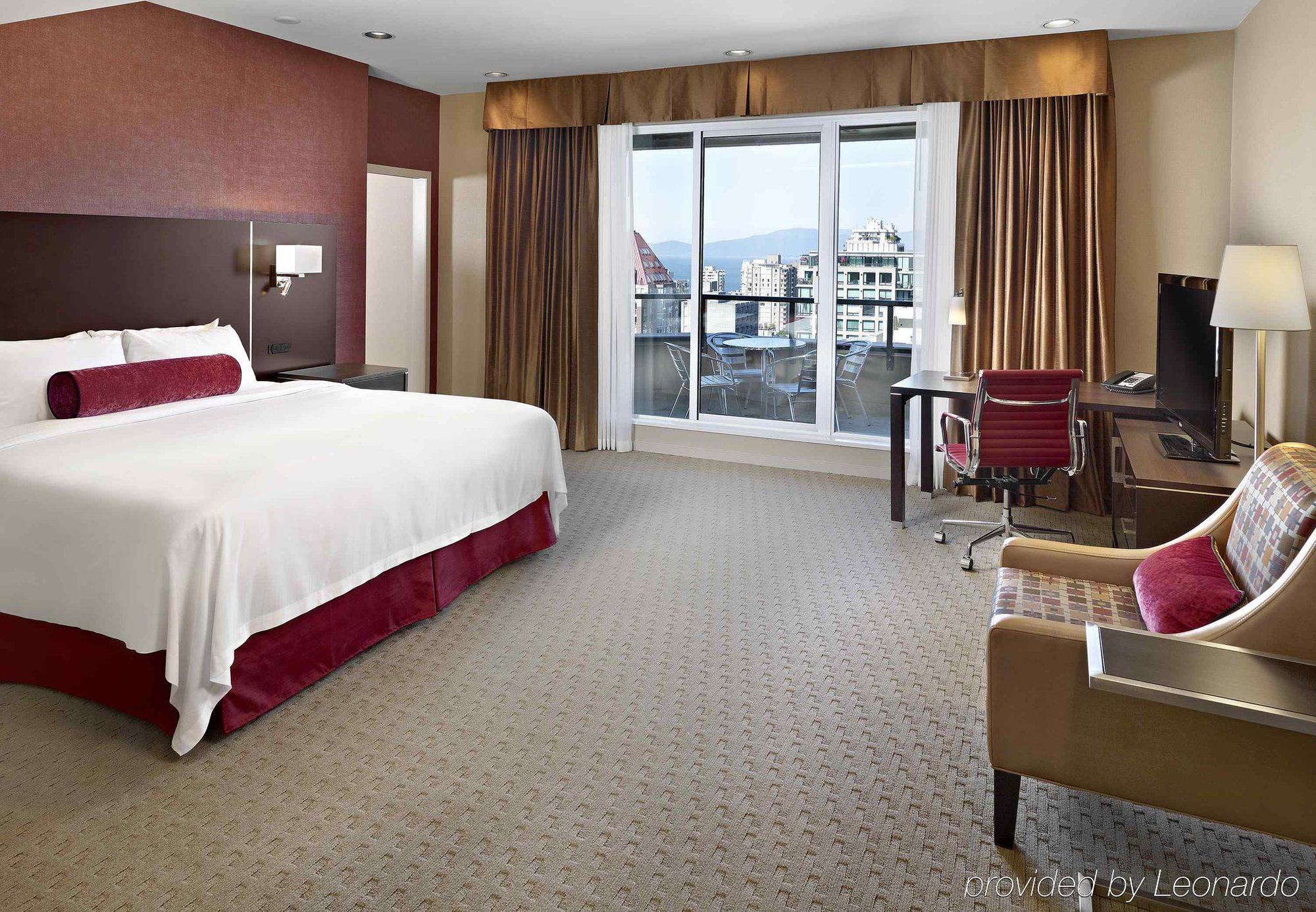 Residence Inn By Marriott Vancouver Downtown מראה חיצוני תמונה
