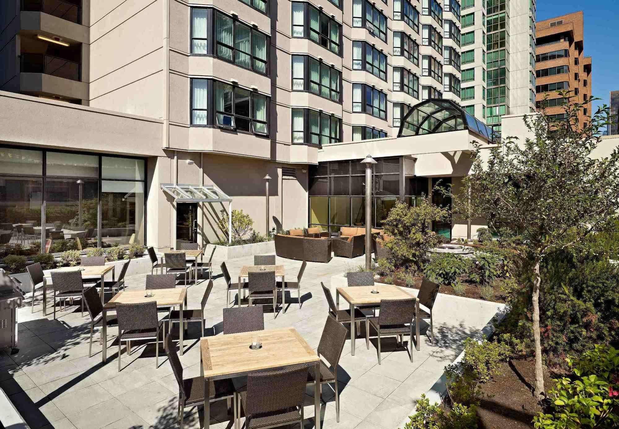 Residence Inn By Marriott Vancouver Downtown מראה חיצוני תמונה